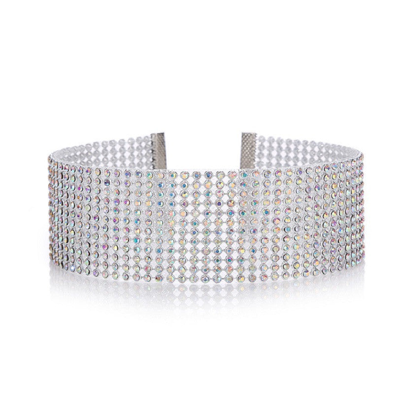 Tour de cou avec strass – Collier élégant